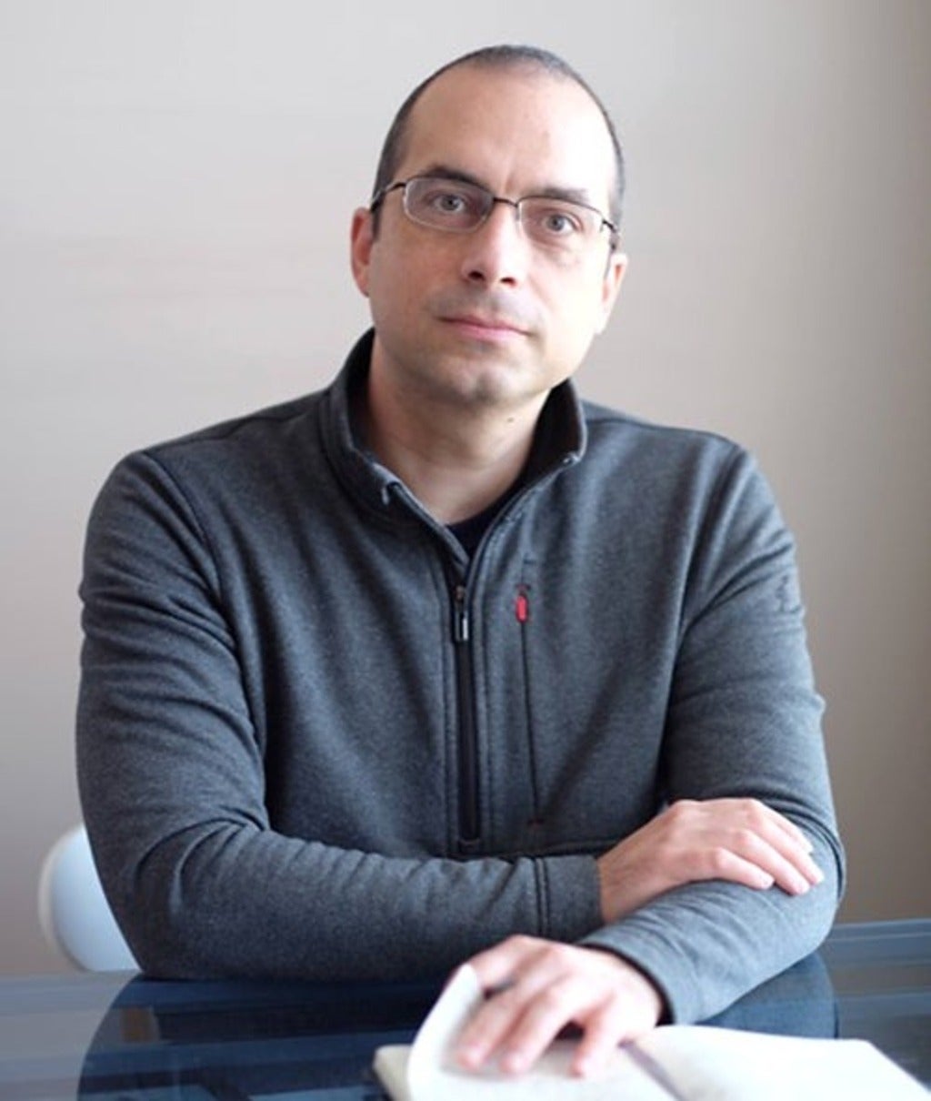 photo of Professor Eric Blais