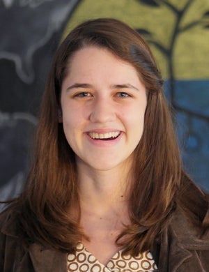 photo of Amelia Holcomb